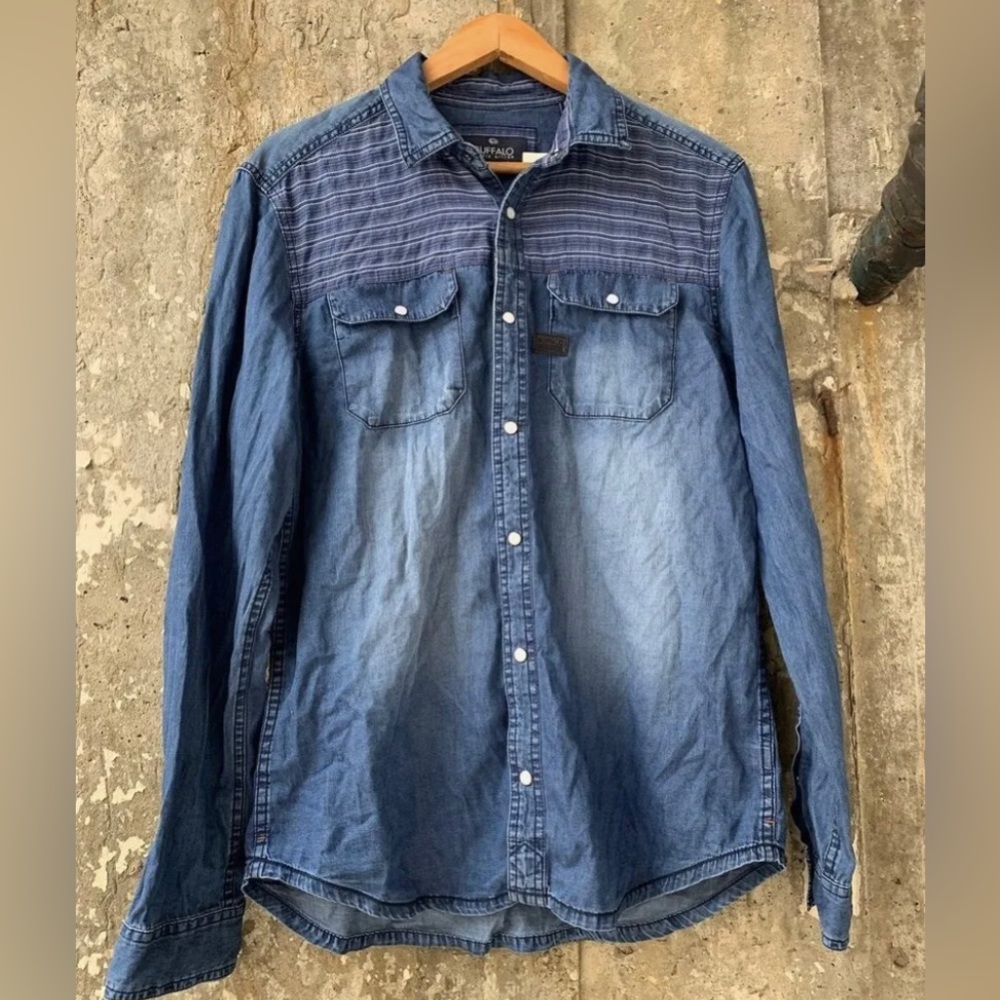 Buffalo David Bitton Men's Denim Button-Up Shirt Medium Western